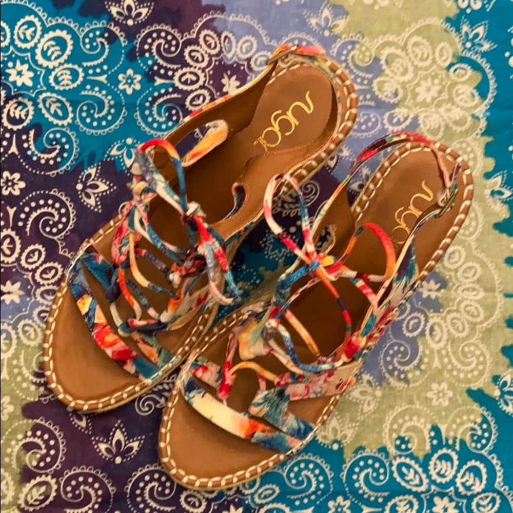 Wedges - Picture 2 of 4